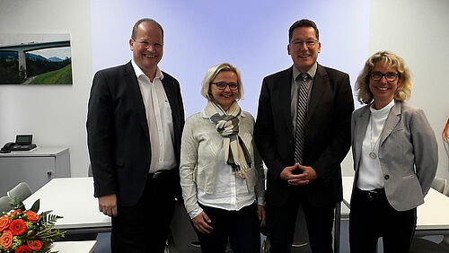 Übergabe: Der neue Vorsitzende Marc Sinner neben Stephanie Wöhler, Robert Baberske und Monika Erber