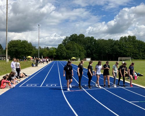 Start_zum_800m-Lauf