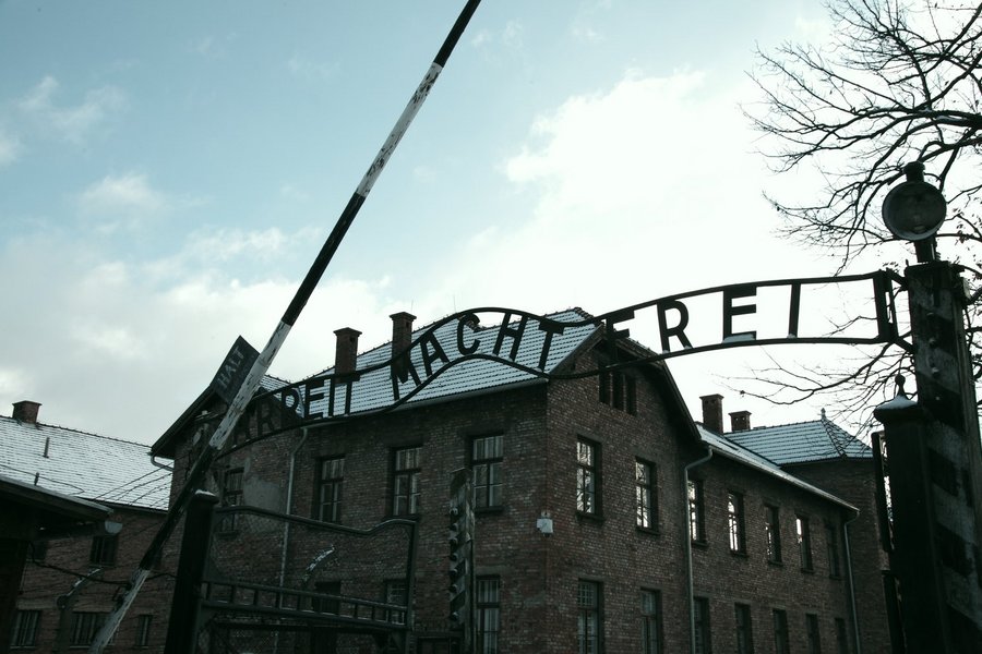 Foto: Ehemaliger Eingang zum Stammlager Auschwitz