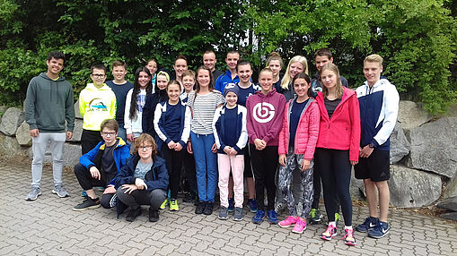 Foto: Drei Mannschaften, eine Schule: Unsere Schwimmerinnen und Schwimmer in Laatzen