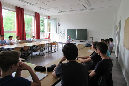 Gernot Preuß berichtet von seinen Erfahrungen in der Klasse 10C